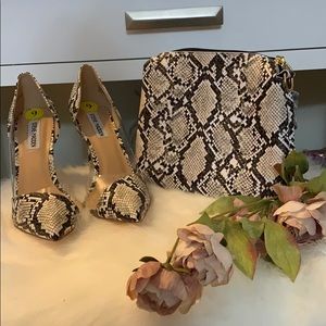 🔥SteveMadden MALIBU snake-print pumps w/clutch🔥
